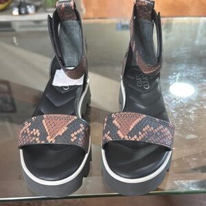 Franco Sarto Women's Black and Brown Sandals